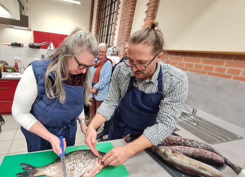 Rudolf Sasse erklärt das Filetieren