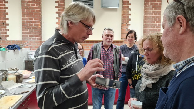 Tierwirt Stephan Polzin erläutert Unterschiede beim Fleisch